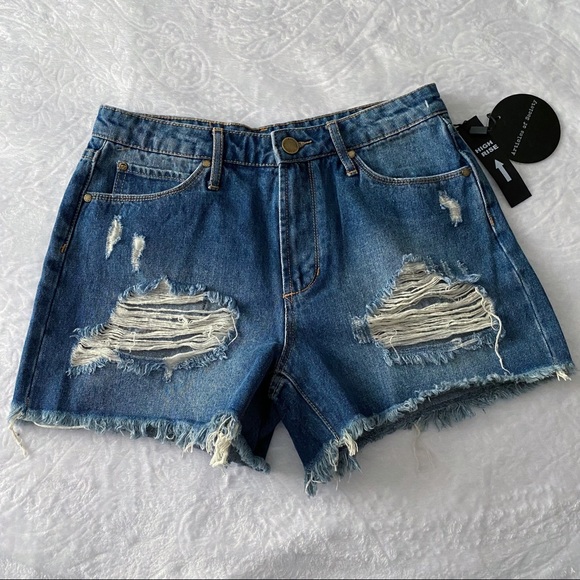 NWT Vintage Cut Highrise Distressed Jean Shorts - Picture 3 of 13